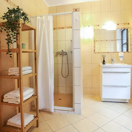 Δωμάτια σε οικογενειακή κατοικία Jaga