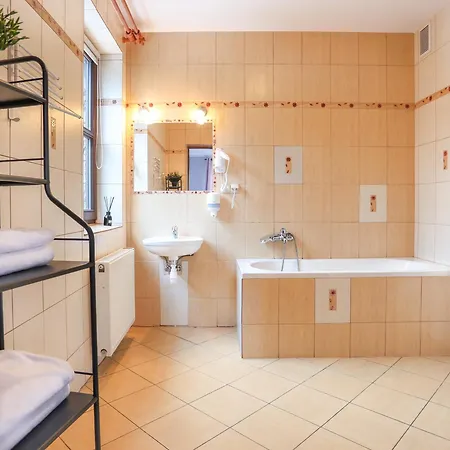 Jaga Quarto em Acomodações Particulares *