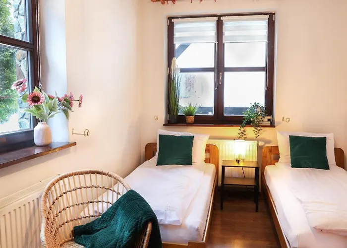 Проживание в семье Jaga *